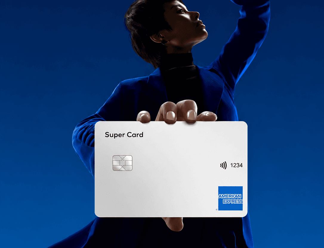 Novariss Bank premium card control visual